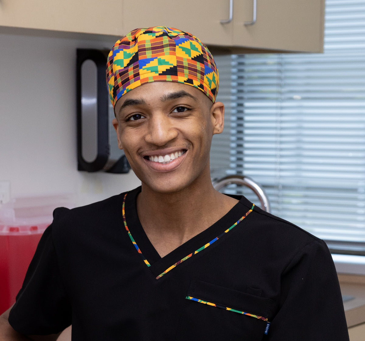 ENDYS Heritage Pop men's black scrub set full outfit — complete coordinated healthcare look